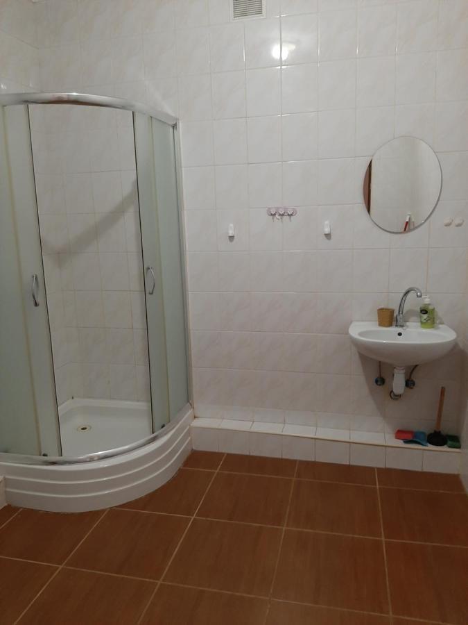 Apartment On Lermontova 35A Moekatsjeve Buitenkant foto