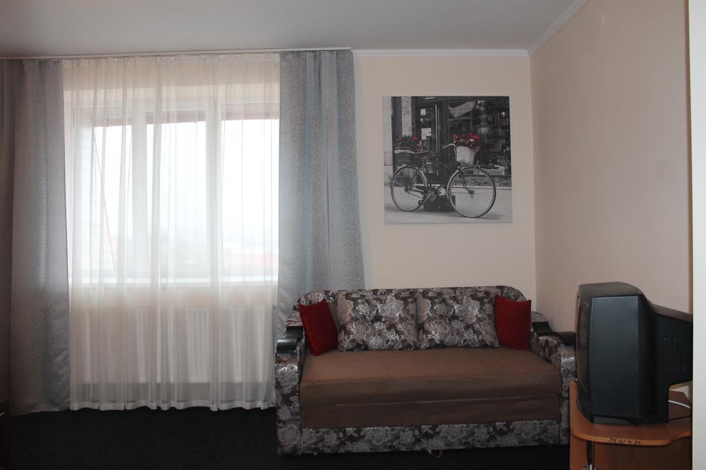 Apartment On Lermontova 35A Moekatsjeve Buitenkant foto